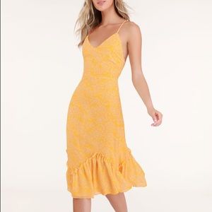 Lulus Flirty Fleurs Yellow Floral Print Midi Dress